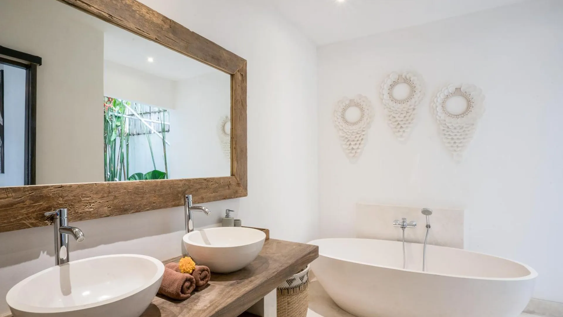 Villa Metisse By Villa Finder Seminyak